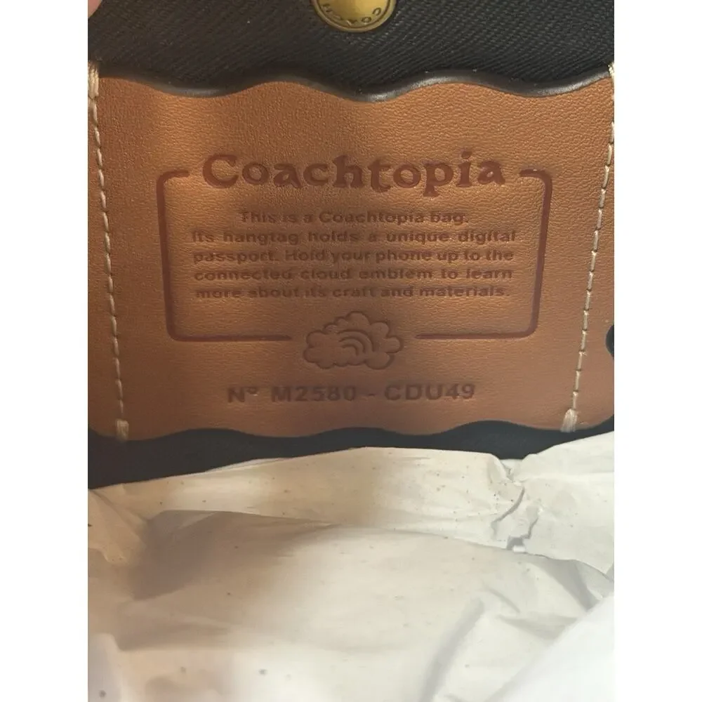 B15-004 Coach Coachtopia Bowling Bag Upcrafted Leather Black/Chalk CDU49 NWT